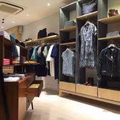 
                    
                        New store format for fashion retailer Jigsaw - Retail Design World
                    
                
