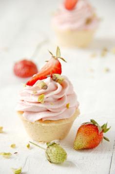 
                    
                        Strawberry Mousse Shortbread Mini Tartlettes - Gluten-free
                    
                