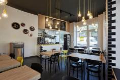 
                    
                        meat IN bun // Get a friend Restaurant by Ackermann RKD & Lova Design, Munich – Germany » Retail Design Blog
                    
                