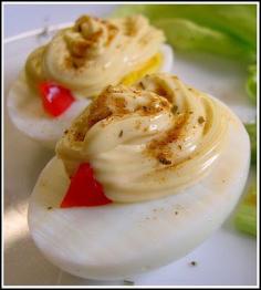
                        
                            DIY Recipe | Yummy BLT Deviled Eggs ~ Best Game Day Appetizer Ever!  An appetizer staple at every party and event, deviled eggs usually disappear from my buffet table the fastest. I like to add lots of pizzazz by topping them with a few simple seasonings and garnishes. ... #how-to #video
                        
                    
