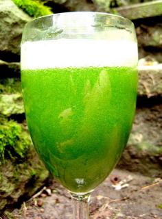 
                    
                        Recipe | Sour Apple Juice Greens (with Mint)
                    
                
