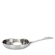 Designed with innovative tri-ply stainless steel construction and a thick aluminum core for supreme heat conduction, Spirit cookware embodies the Zwilling J.a. Henckels tradition of longstanding quality. Each piece features flared rims for seamless pouring and large loop handles for easy maneuvering.