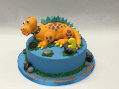 10" Round Cake with Dinosaur Model