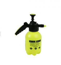  yellow 2L Pressure plastic watering can
https://www.garden-tools.net/product/sprays-and-spray-bottles/pressure-plastic-watering-can.html
Material	Plastic
Type	Watering Can/Spray Can
Specification	Sky blue 2L, transparent 2L, yellow 2L, blue 2L+long rod, transparent 2L+long rod, yellow 2L+long rod
Brand	Odd flower
Colour	Spot. No opp bag
Whether to import	No
Applicable scene	Diversification